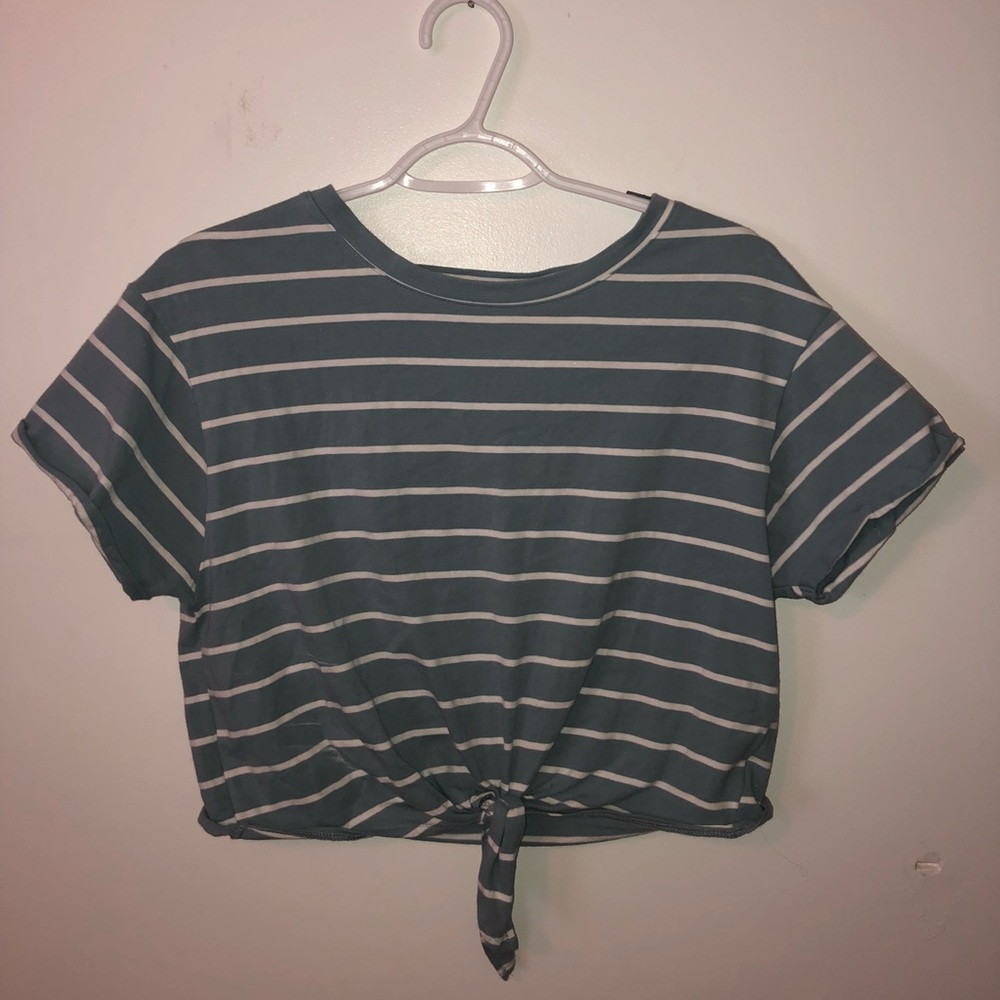 blue striped tee